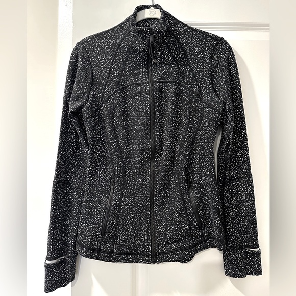 Lululemon define jacket in a speckled black & white galaxy-like print, size 6 - Picture 1 of 4